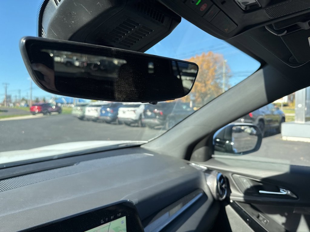 New 2025 Chevrolet Equinox LT w/ Safety and Technology Package image 20