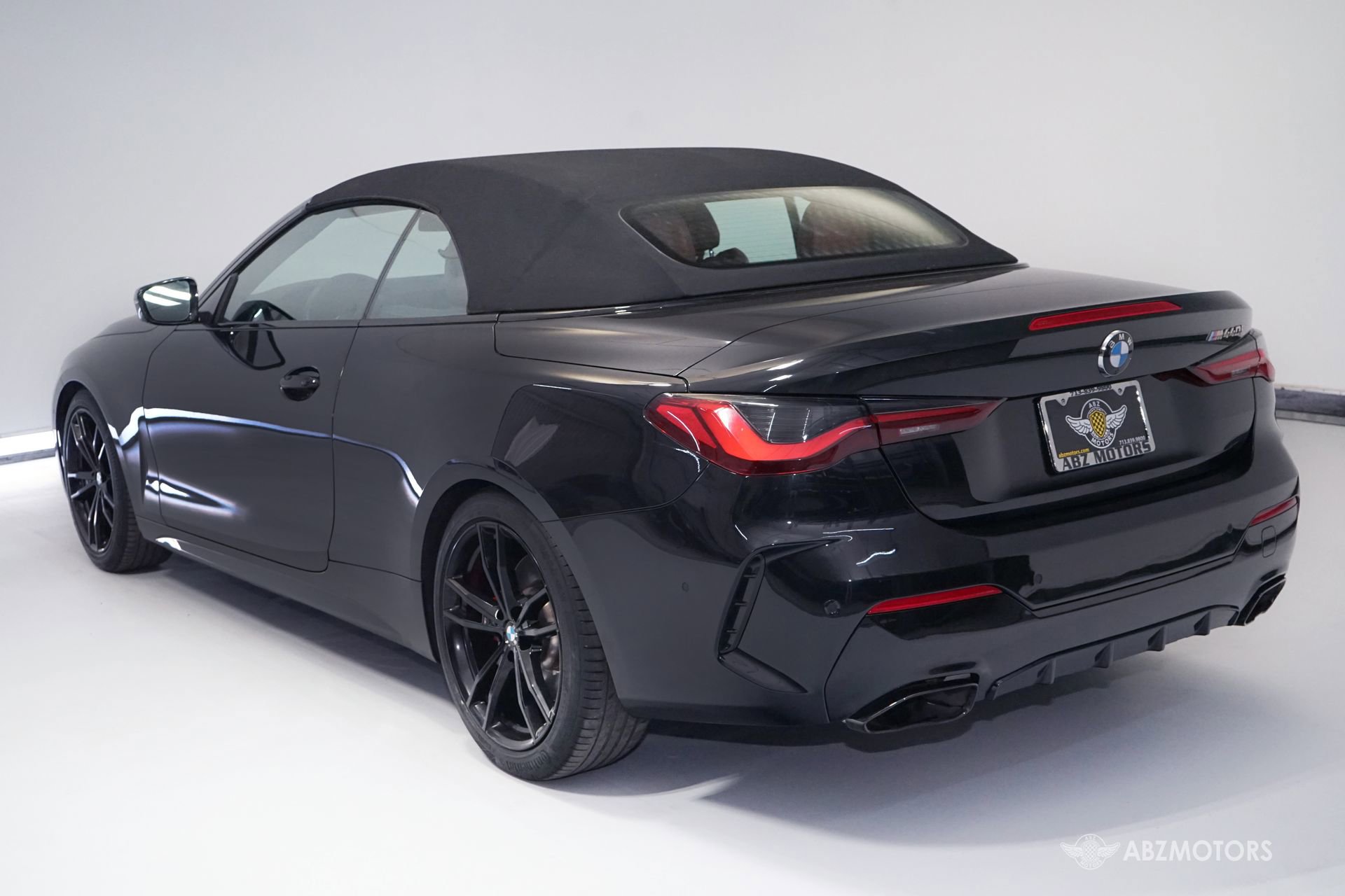 Used 2023 BMW M440i Convertible w/ Premium Package RWD image 7