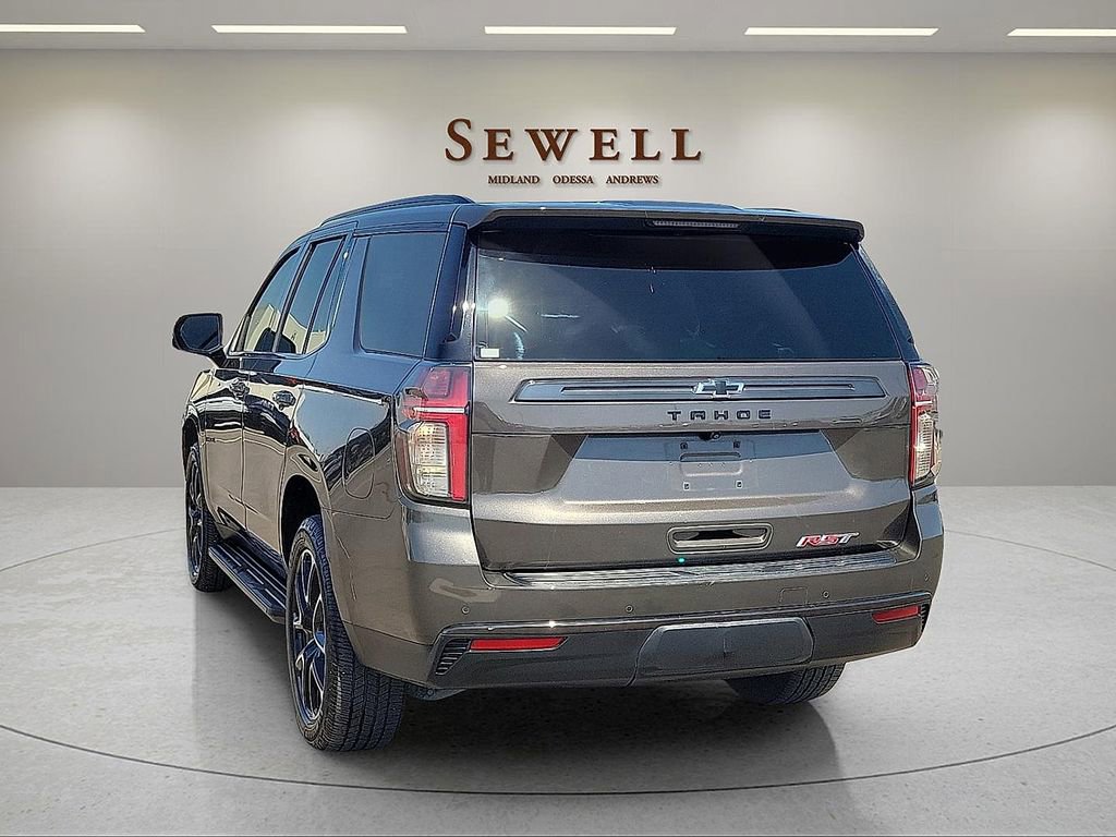 Used 2021 Chevrolet Tahoe RST w/ Luxury Package RWD image 3