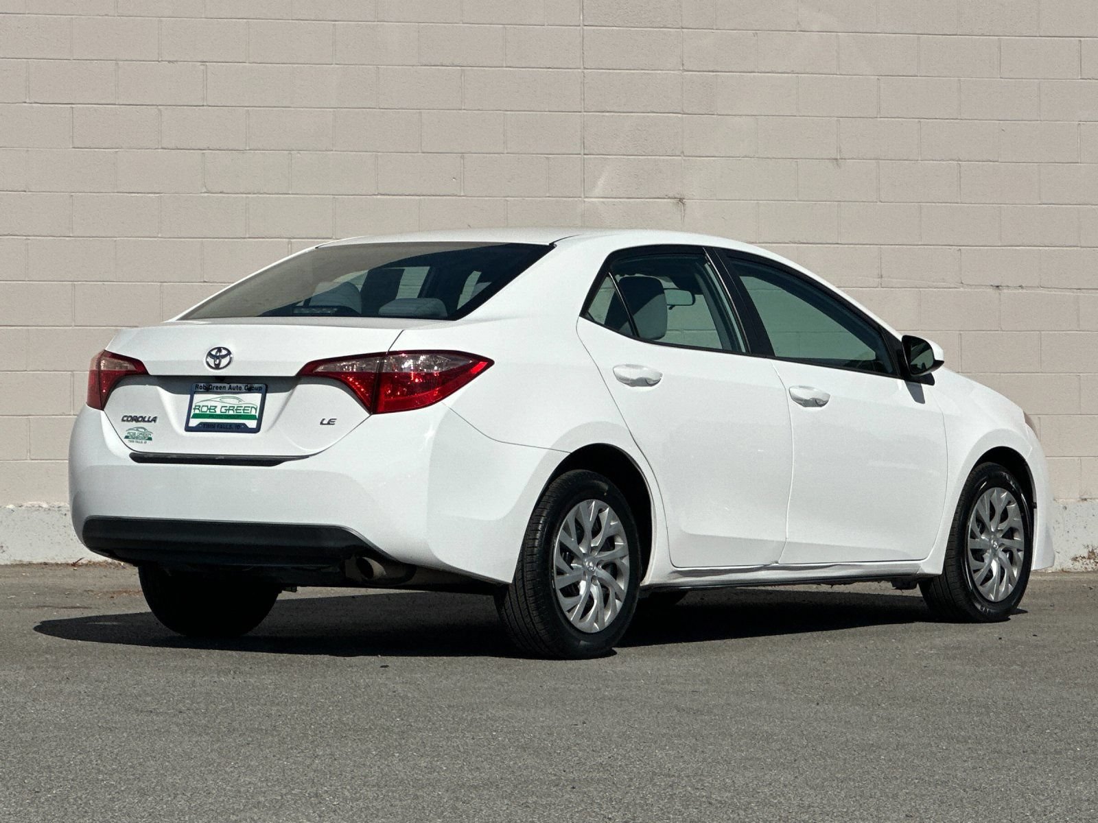 Used 2019 Toyota Corolla LE FWD image 3