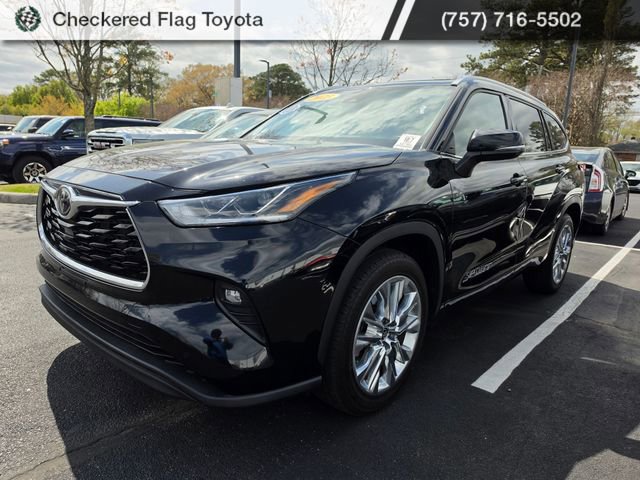 Used 2023 Toyota Highlander Limited image 1