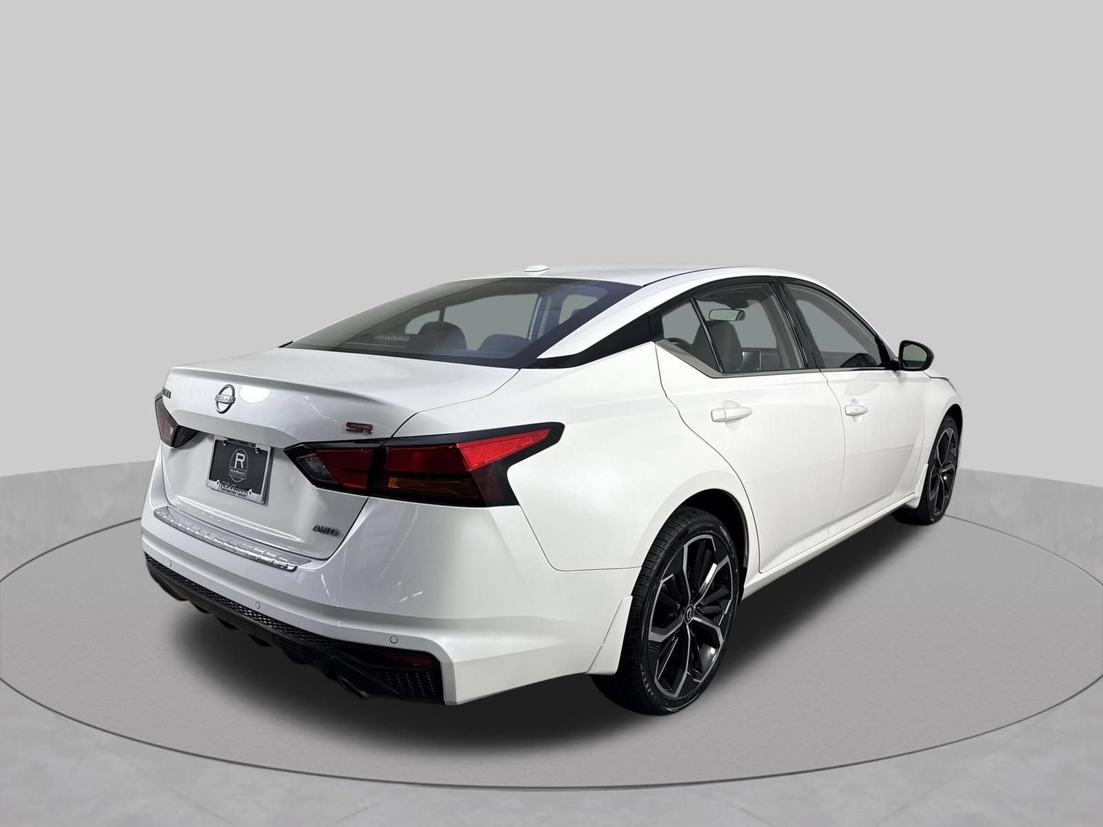 Used 2023 Nissan Altima 2.5 SR AWD/4WD image 33