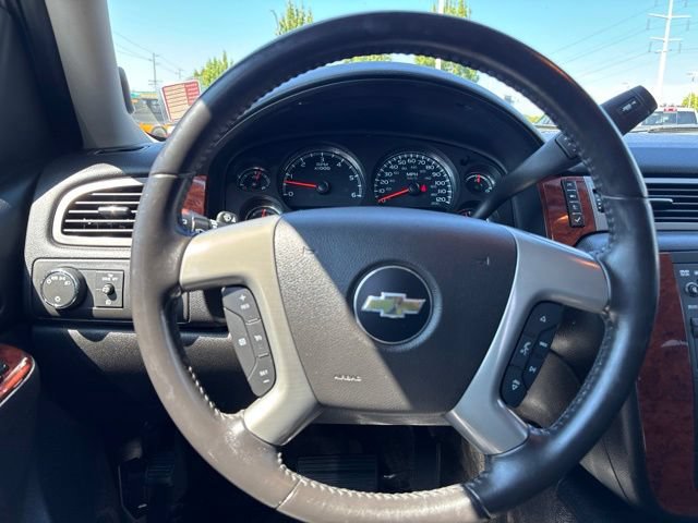 Used 2014 Chevrolet Suburban LT AWD/4WD image 18