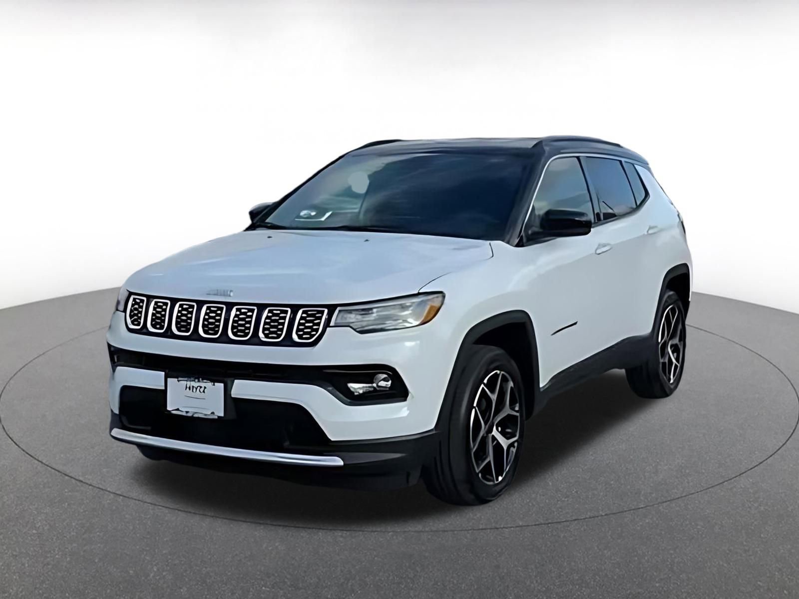 Used 2025 Jeep Compass Limited image 4