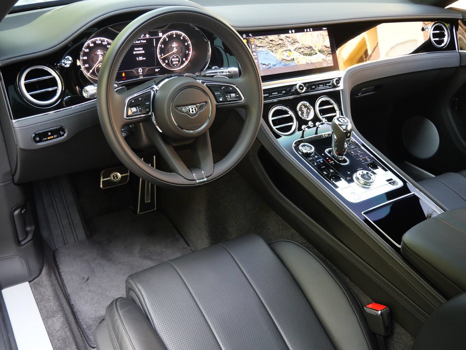 Used 2024 Bentley Continental GT AWD/4WD image 2