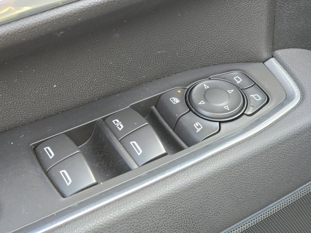 Used 2025 Chevrolet Silverado 3500 LT w/ Trail Boss Package image 23