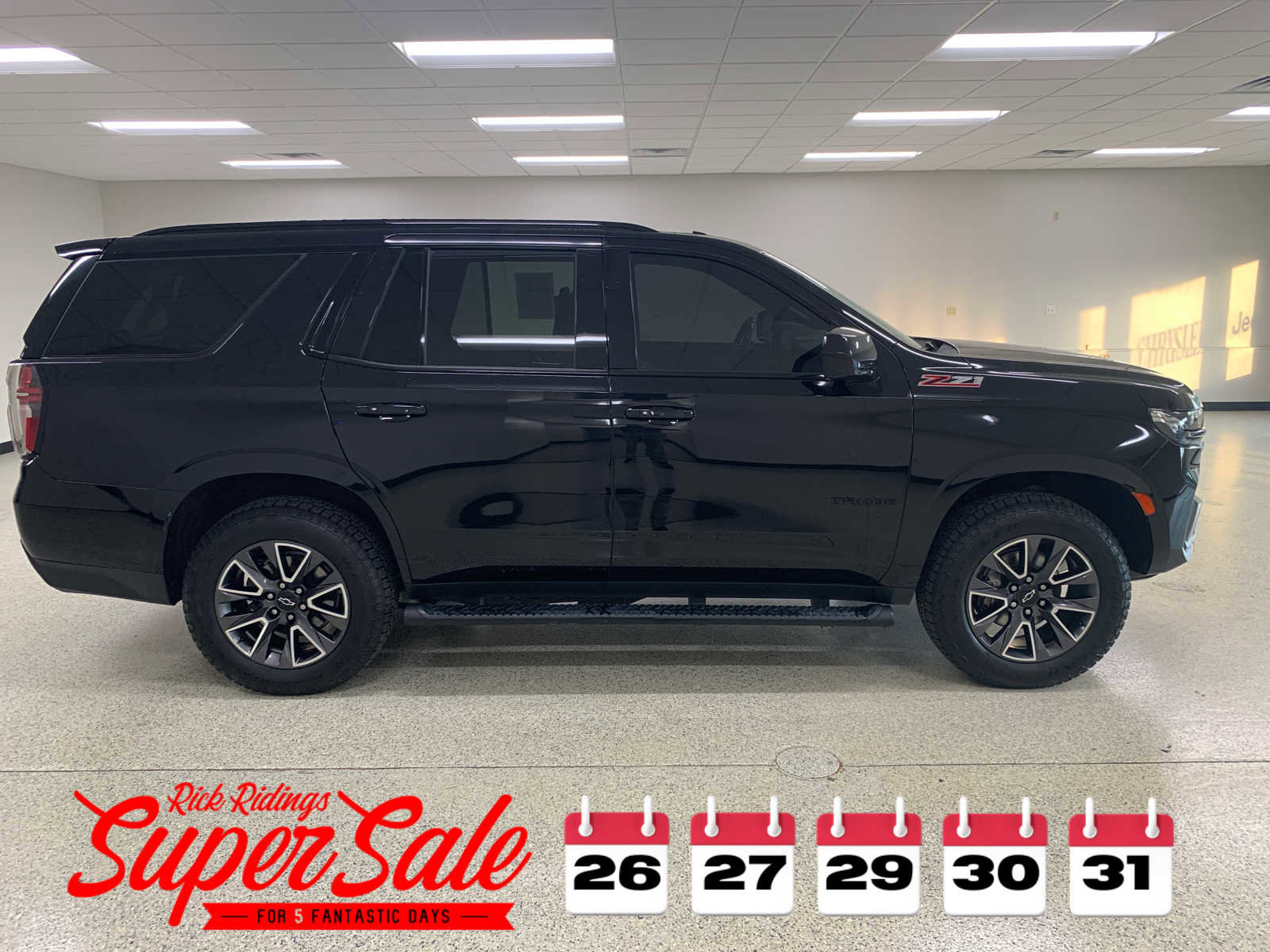 Used 2021 Chevrolet Tahoe Z71 w/ Rear Media and Nav Package image 4