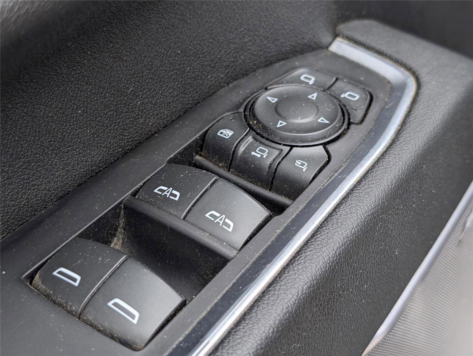 Used 2024 Chevrolet Silverado 2500 High Country w/ Technology Package image 14