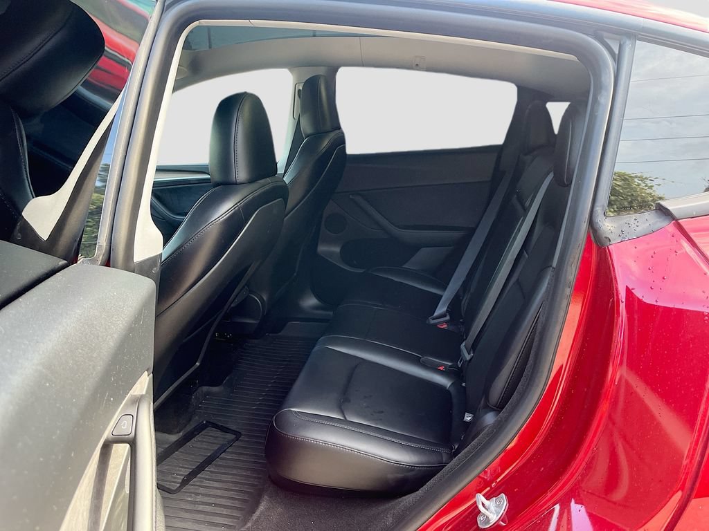 Used 2025 Tesla Model Y Long Range RWD image 25