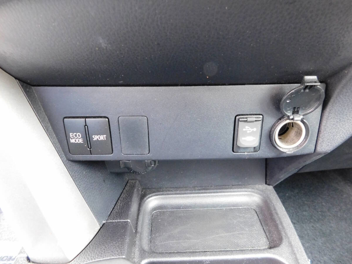 Used 2016 Toyota RAV4 LE image 15