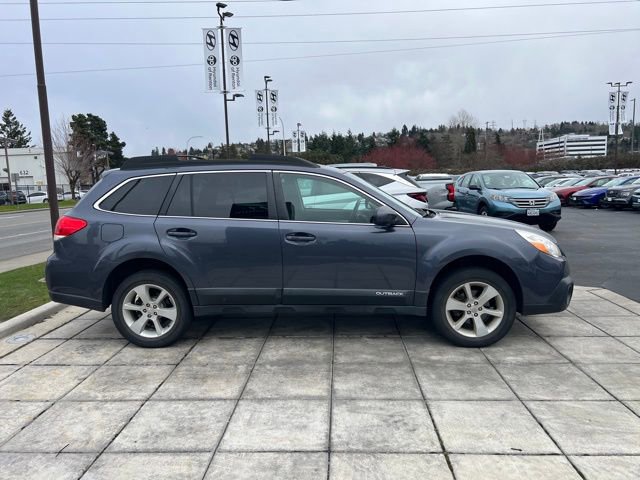 Used 2014 Subaru Outback 2.5i Premium image 4