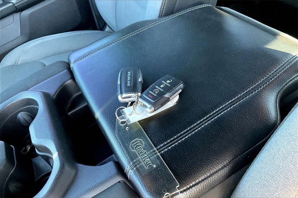 Used 2022 RAM 1500 Big Horn w/ Level 1 Safety Group image 10