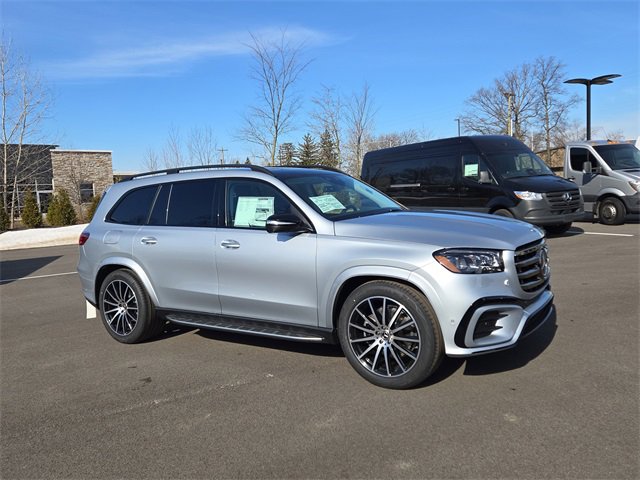 New 2026 Mercedes-Benz GLS 450 4MATIC image 2