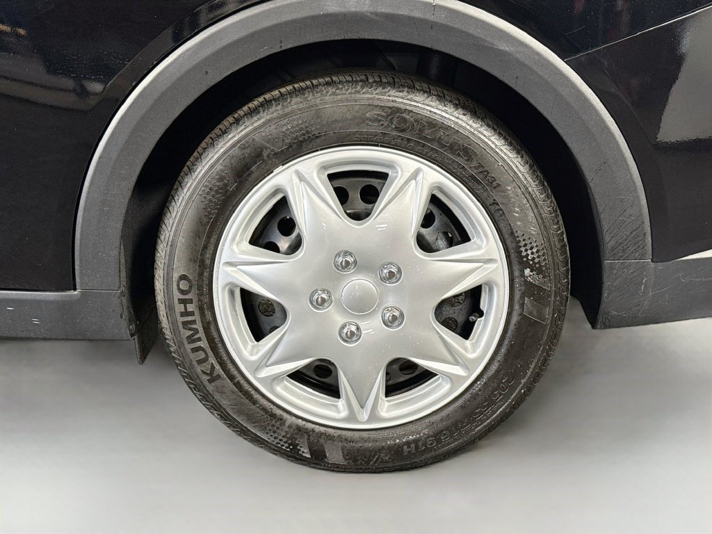 Used 2025 Kia K4 FWD image 36