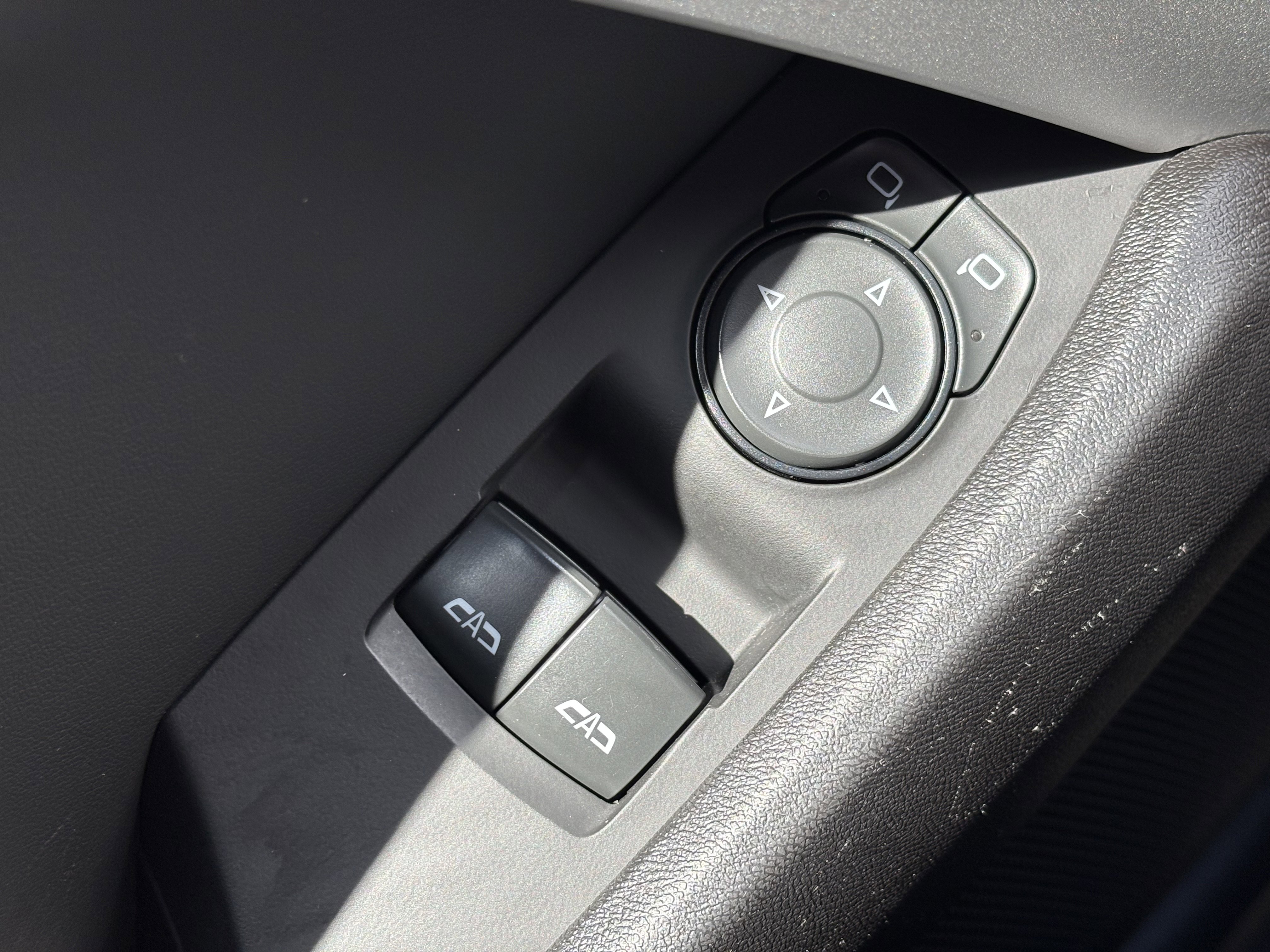 Used 2019 Chevrolet Camaro SS image 27