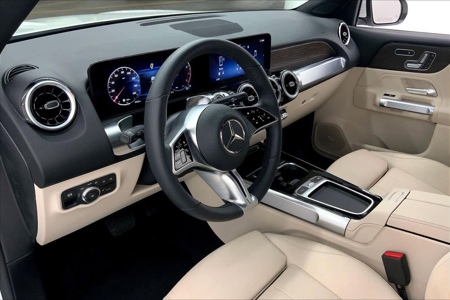 Used 2026 Mercedes-Benz GLB 250 image 21