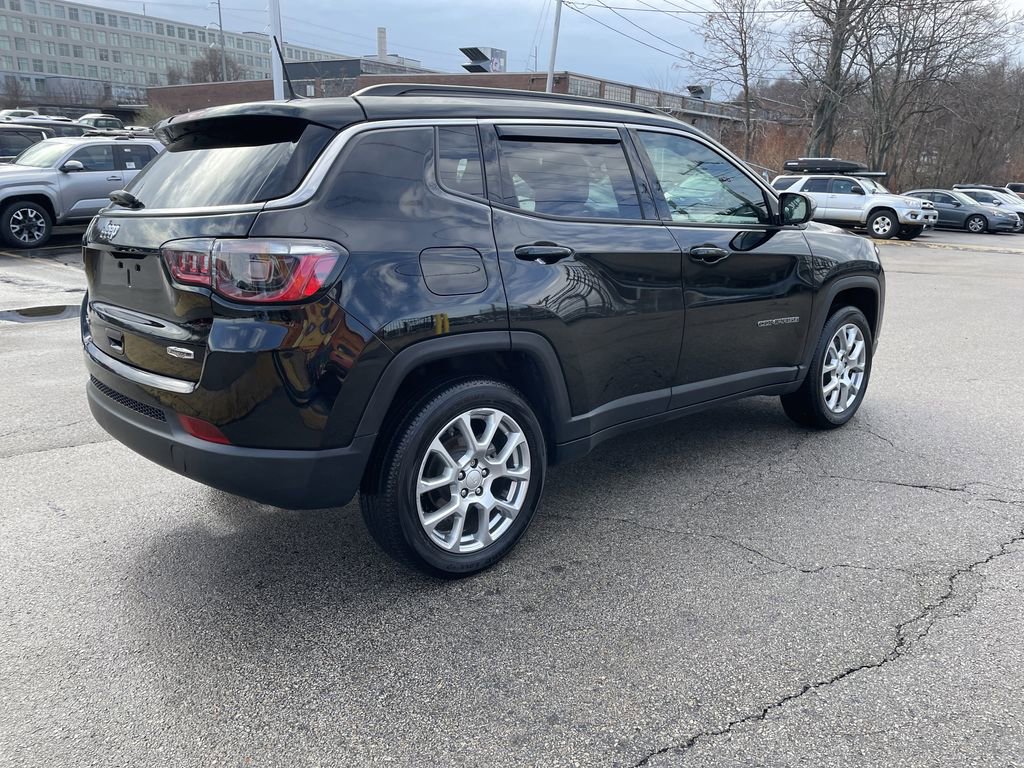 Used 2023 Jeep Compass Latitude image 8