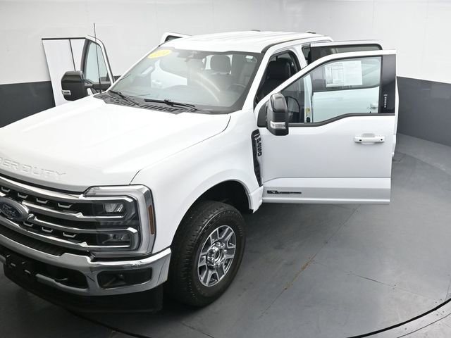 Used 2024 Ford F250 Lariat AWD/4WD image 32