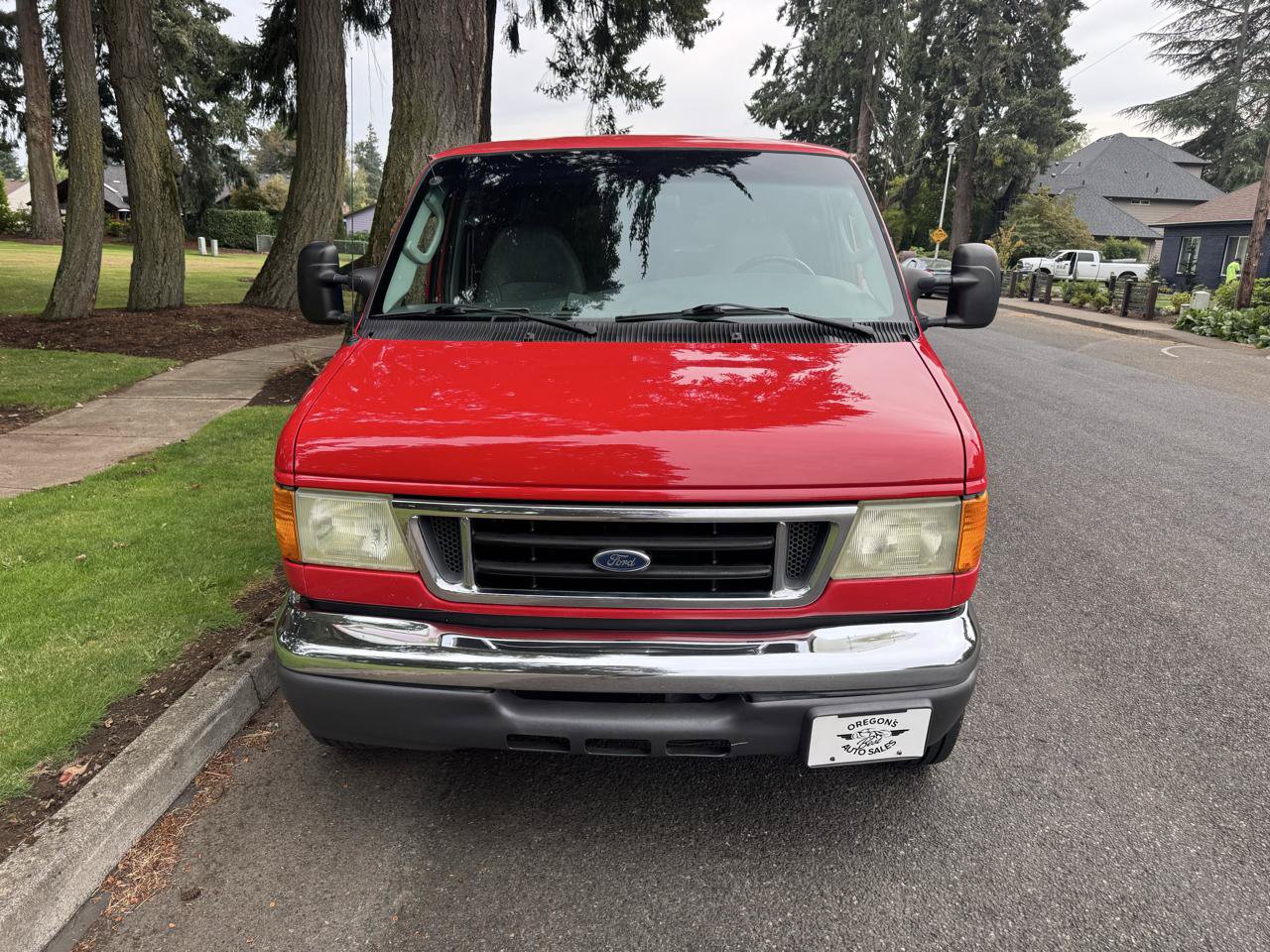 Used 2006 Ford E-350 and Econoline 350 XLT RWD image 8