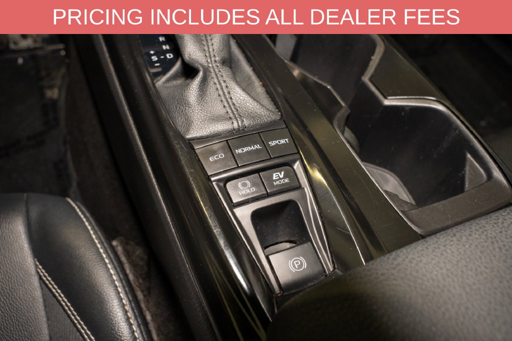 Used 2025 Toyota Camry SE FWD image 16