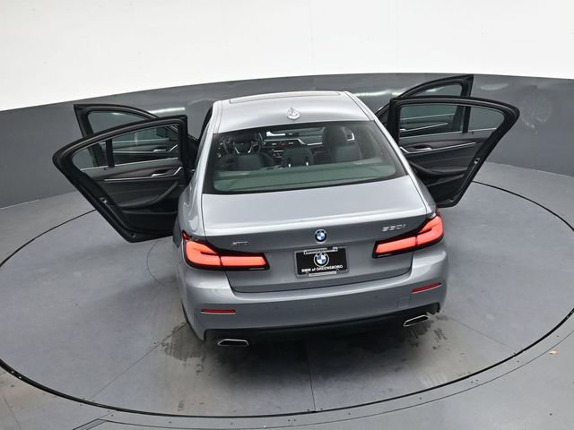 Used 2023 BMW 530i xDrive image 39