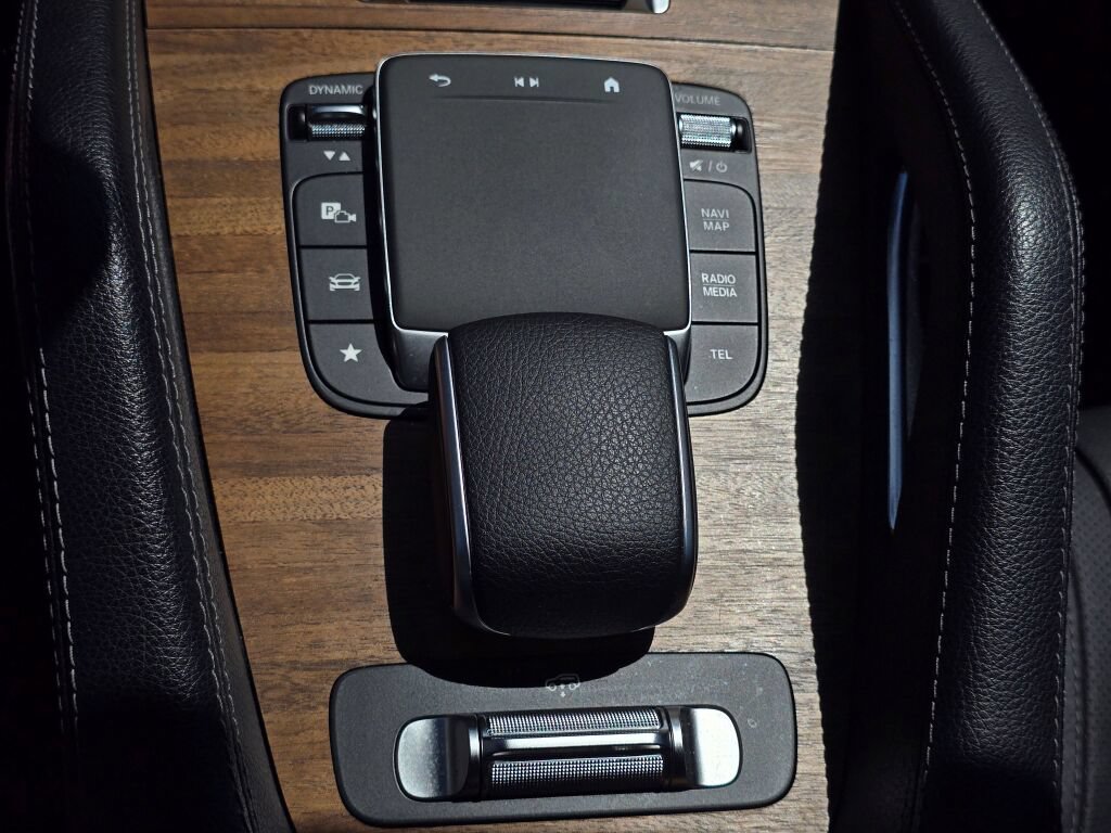 Used 2024 Mercedes-Benz GLS 450 4MATIC image 44