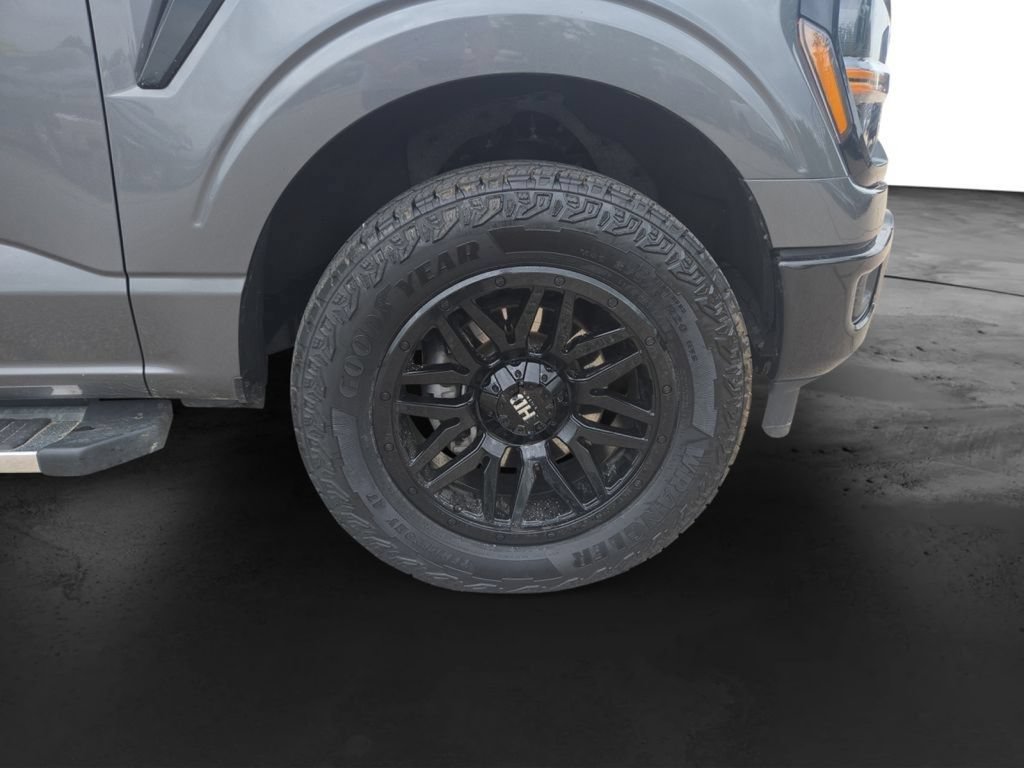 Used 2025 Ford F150 XLT w/ Equipment Group 301A Standard AWD/4WD image 13