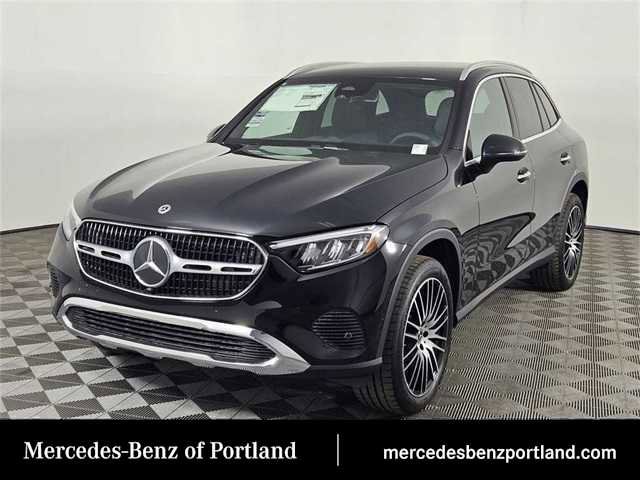 Used 2025 Mercedes-Benz GLC 300 4MATIC image 1