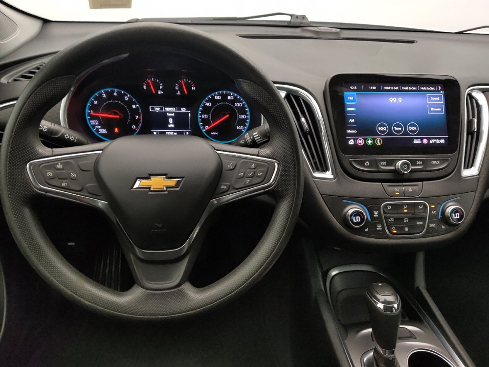 Used 2020 Chevrolet Malibu LT FWD image 22