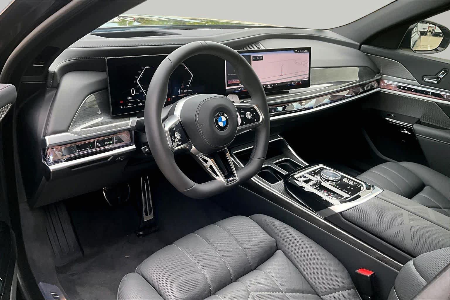 Used 2026 BMW 760i xDrive AWD/4WD image 16