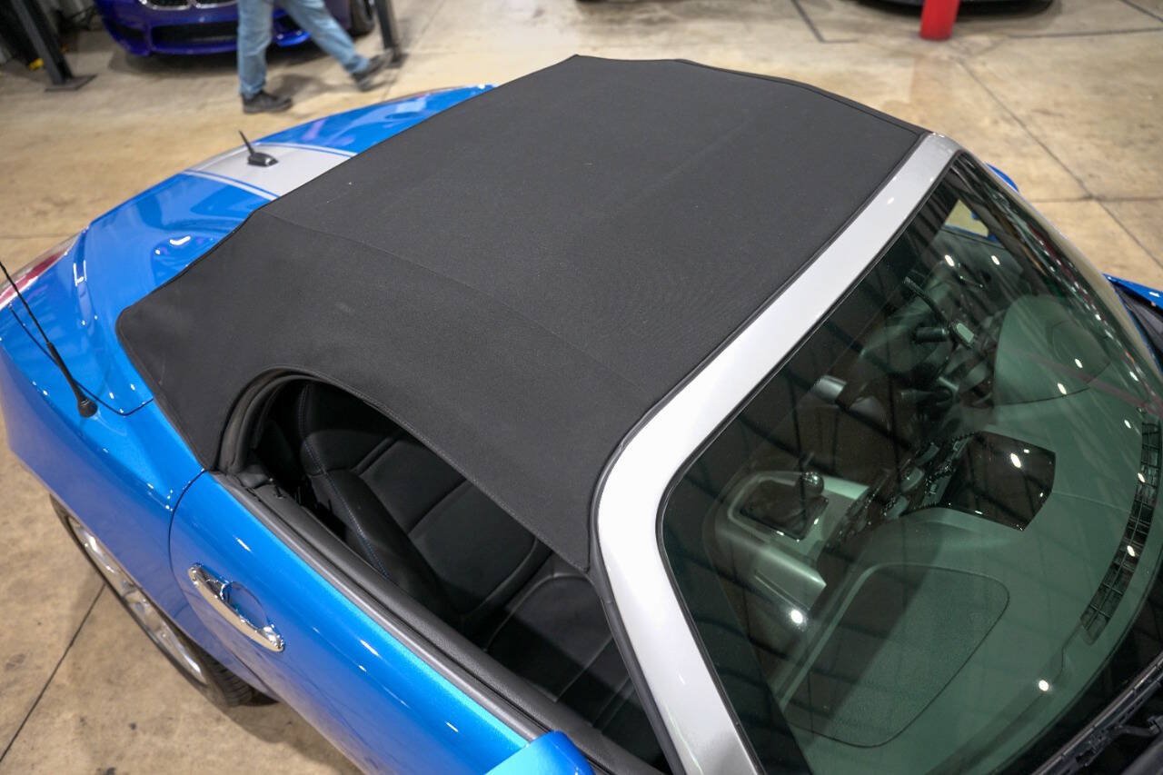 Used 2009 Saturn Sky Hydro Blue RWD image 30