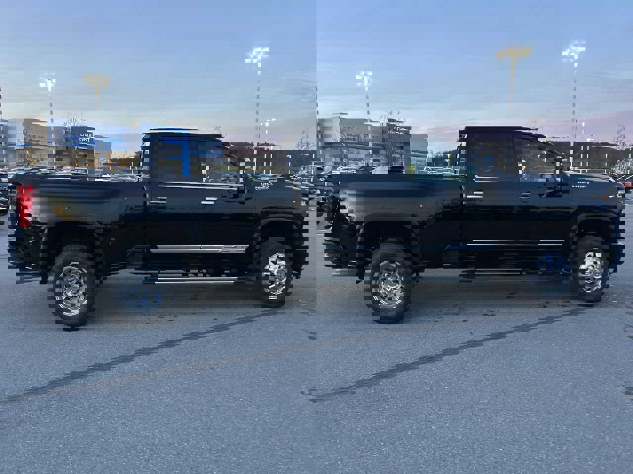 New 2026 Chevrolet Silverado 3500 High Country w/ Technology Package image 8