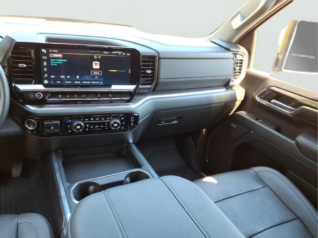 Used 2024 Chevrolet Silverado 2500 LTZ w/ LTZ Plus Package AWD/4WD image 23