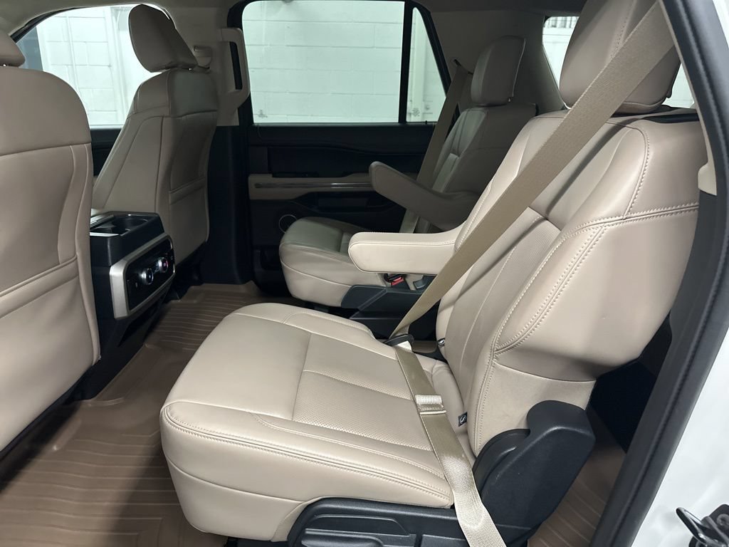 Used 2023 Ford Expedition Max XLT AWD/4WD image 21