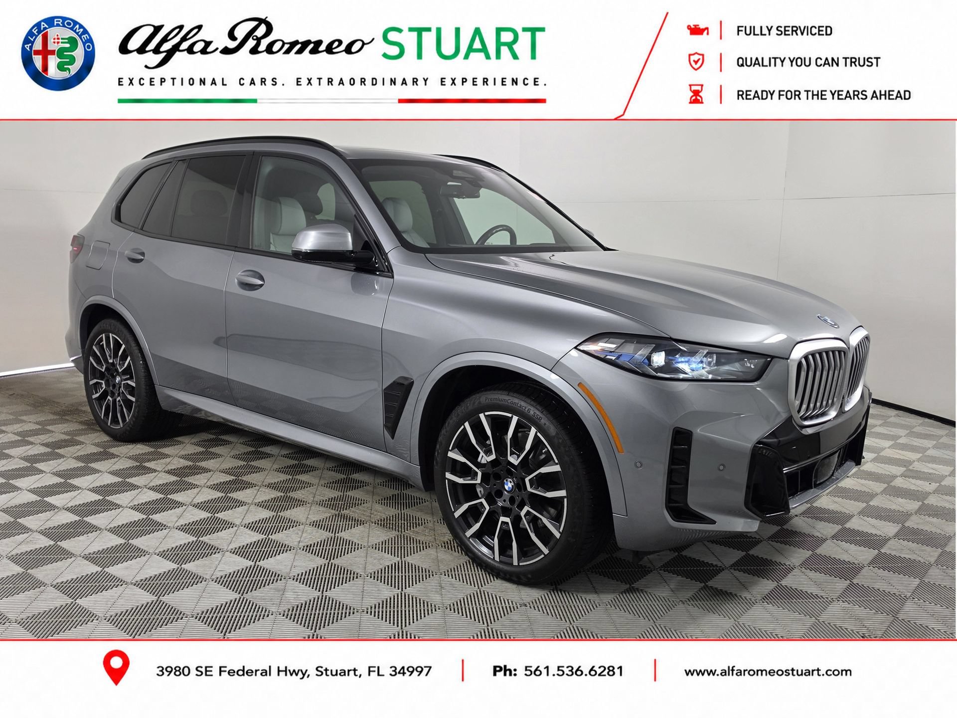 Used 2025 BMW X5 xDrive50e w/ M Sport Package AWD/4WD image 1