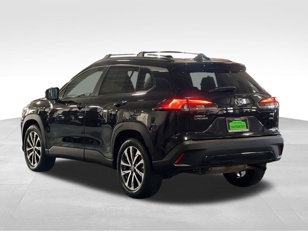 Certified 2023 Toyota Corolla Cross XLE w/ Convenience Package AWD/4WD image 3