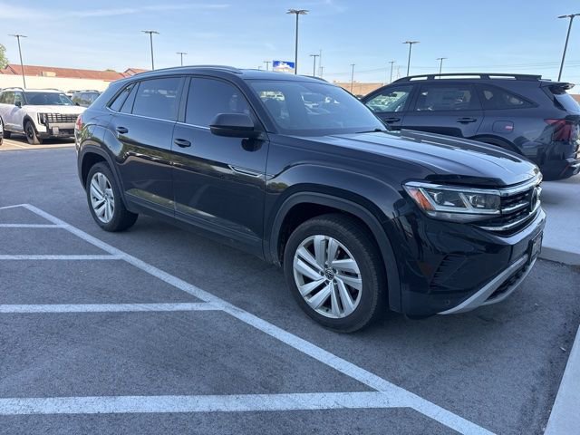 Used 2020 Volkswagen Atlas Cross Sport SE AWD/4WD image 1