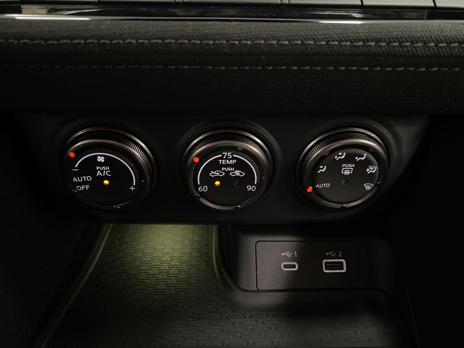 Used 2024 Nissan Z Sport w/ Floor Mat Package RWD image 23