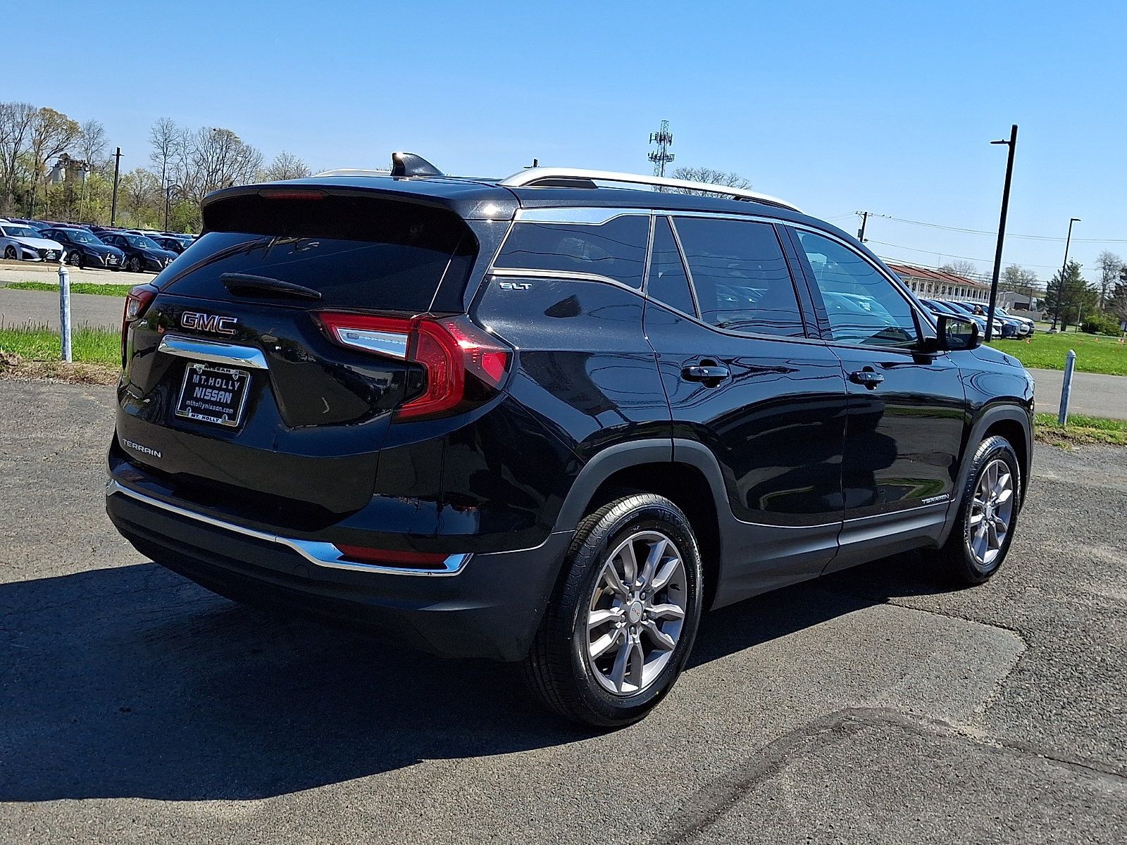 Used 2024 GMC Terrain SLT FWD image 7