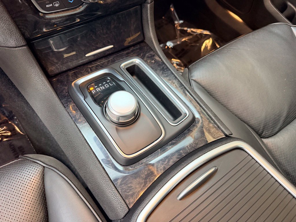 Used 2021 Chrysler 300 Touring L AWD/4WD image 22