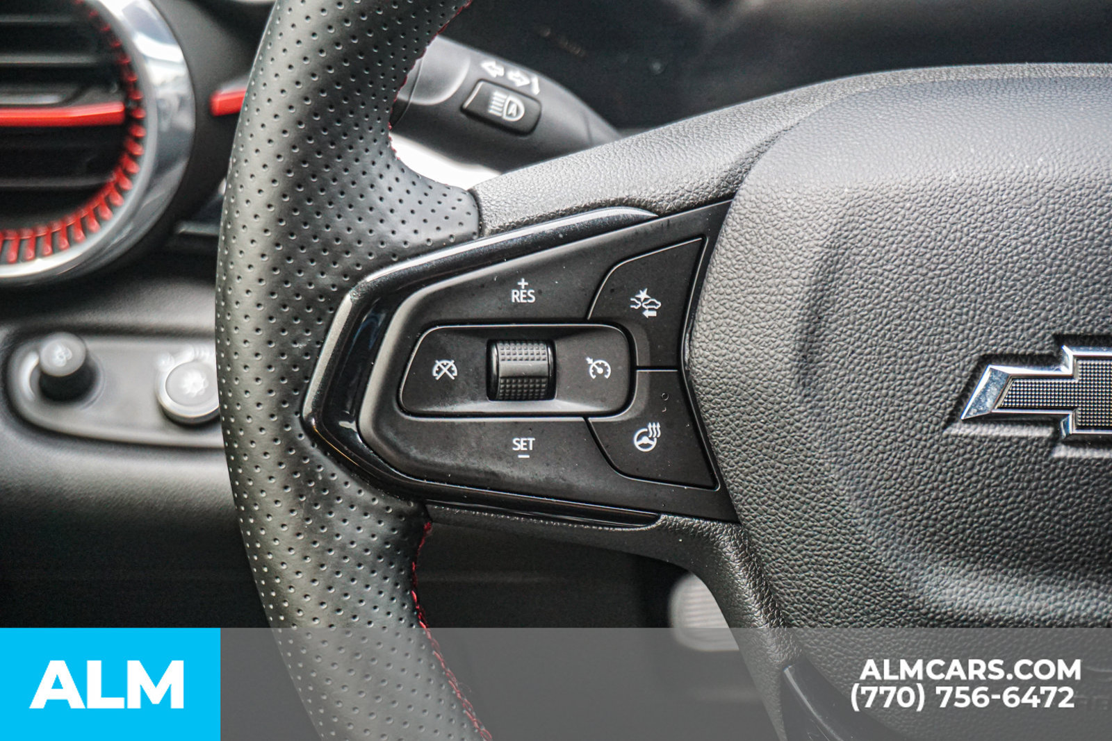 Used 2025 Chevrolet Trax RS w/ Driver Confidence Package FWD image 30