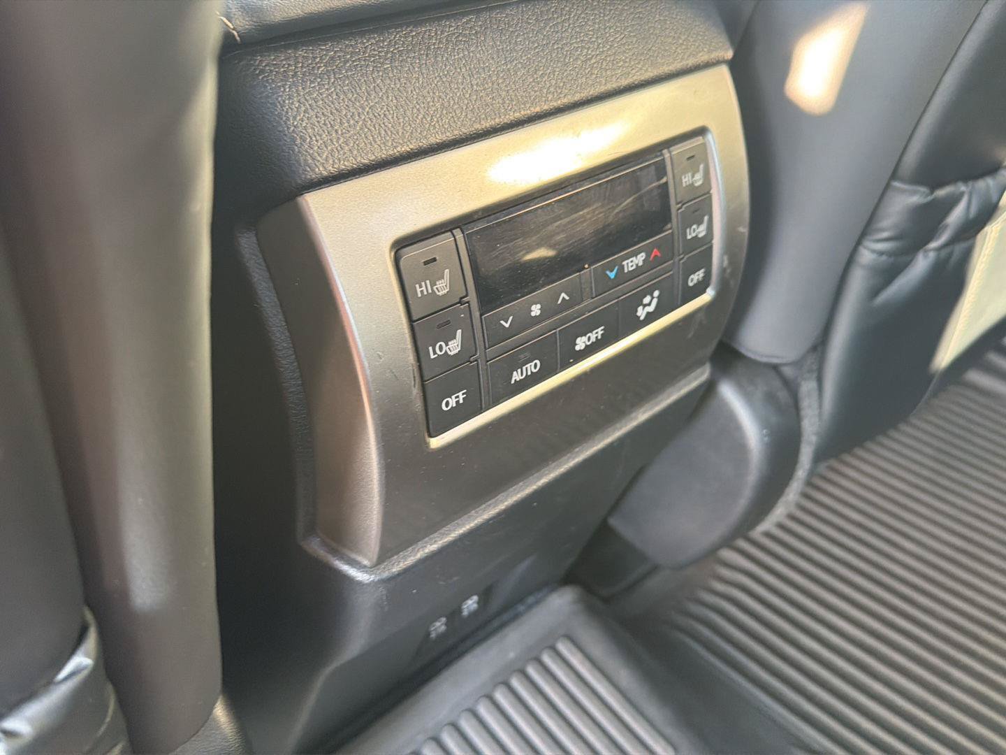 Certified 2023 Lexus GX 460 Premium AWD/4WD image 12