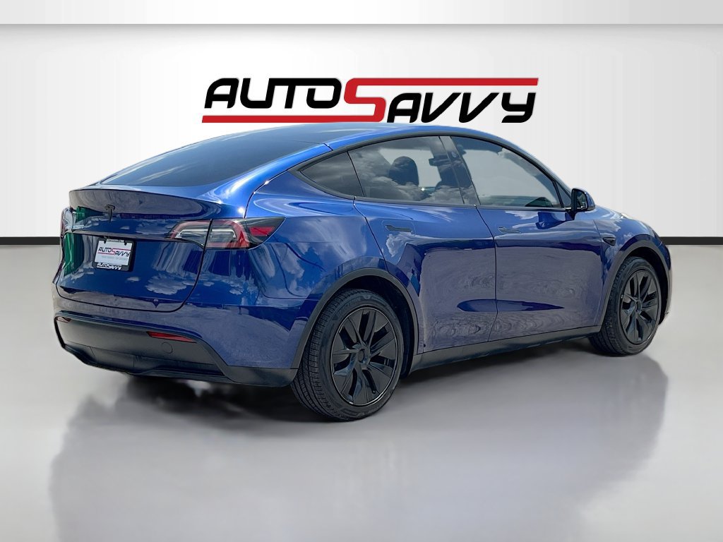Used 2025 Tesla Model Y Long Range RWD image 7