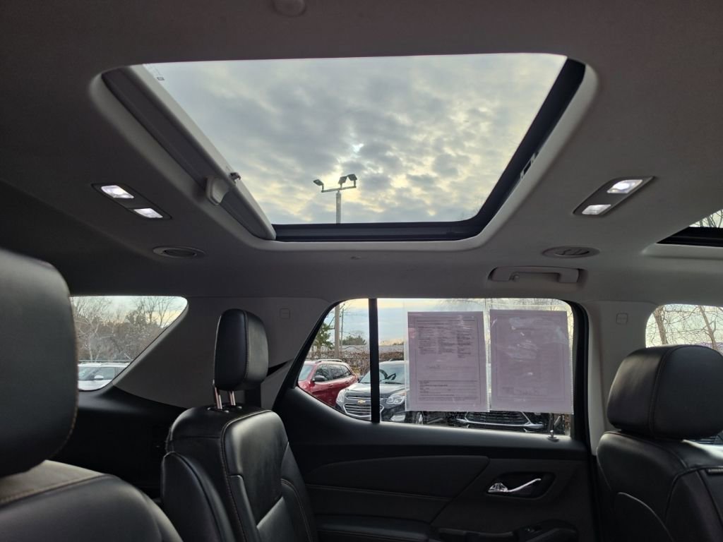 Used 2018 Chevrolet Traverse LT image 31