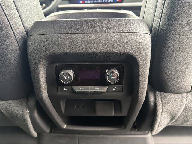 New 2026 Chevrolet Traverse RS image 31