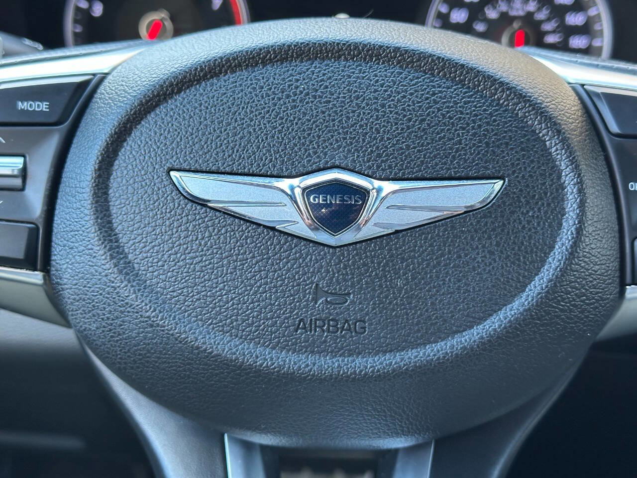 Used 2019 Genesis G70 2.0T Advanced w/ Sport Package image 36