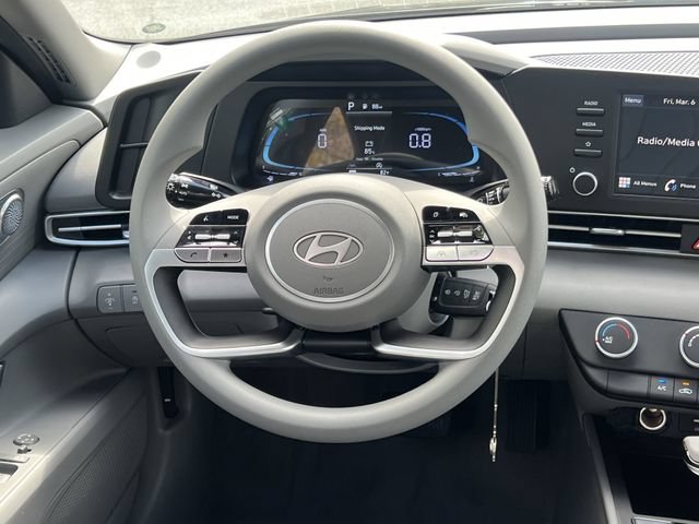 New 2026 Hyundai Elantra SE FWD image 16