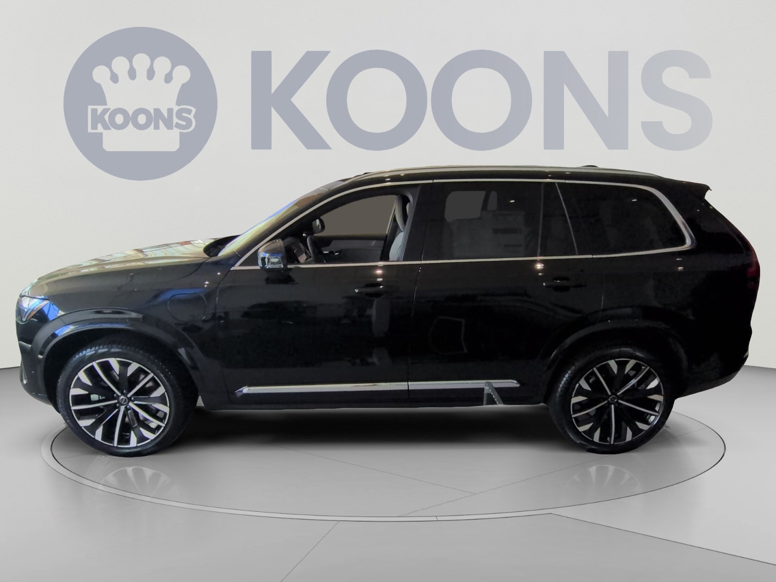 New 2026 Volvo XC90 T8 Plus w/ Protection Package Premier AWD/4WD image 13