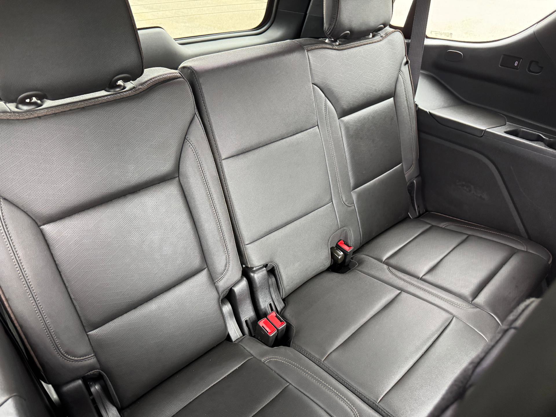 Certified 2024 Chevrolet Tahoe High Country w/ Premium Package image 37