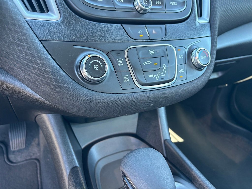 Certified 2025 Chevrolet Malibu RS image 19